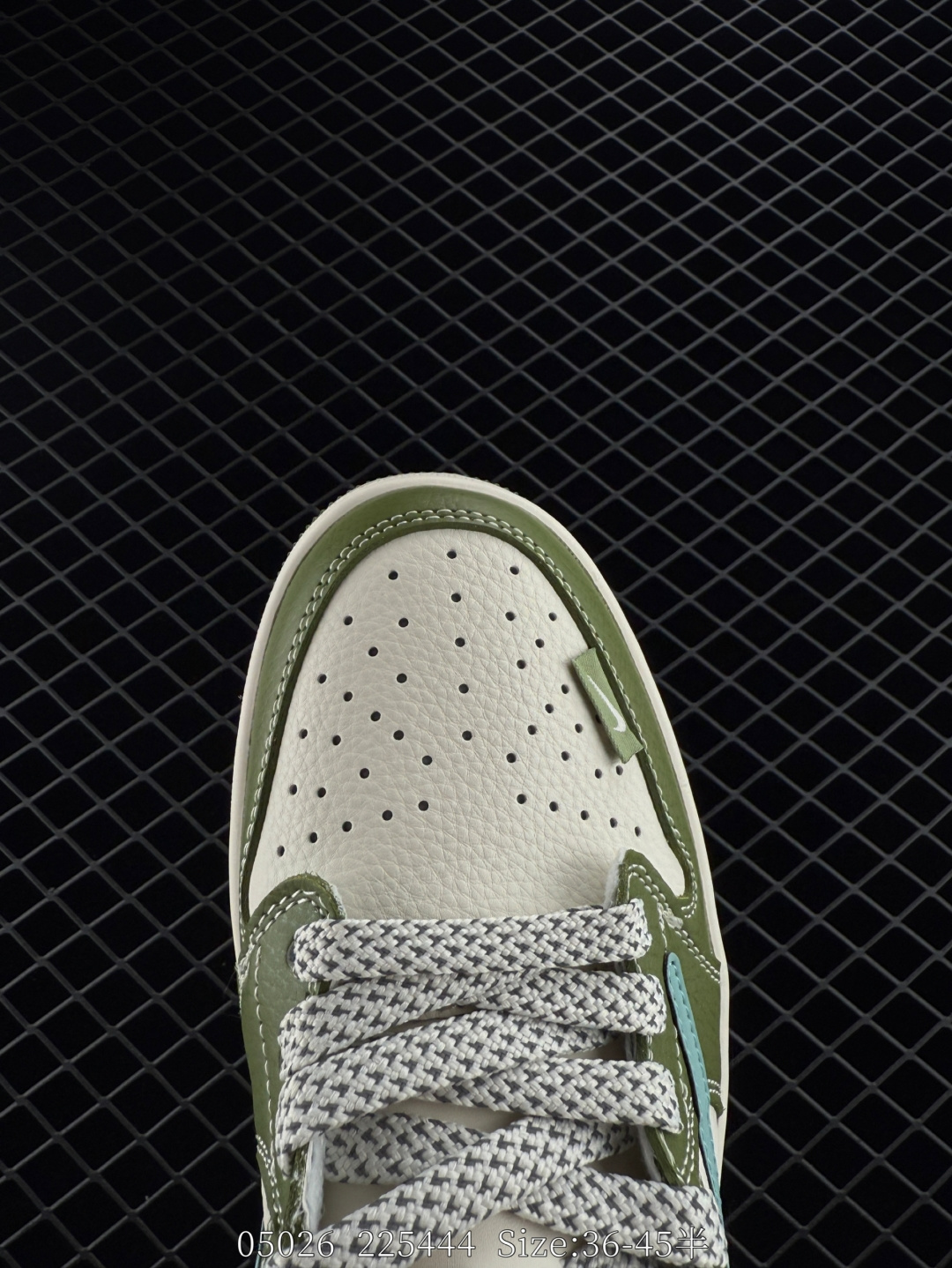 Travis Scott x Air Jordan 1 ” Reverse Mocha “